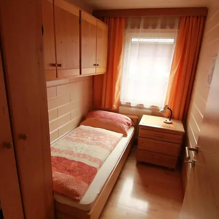 Haus Poetscher شقة